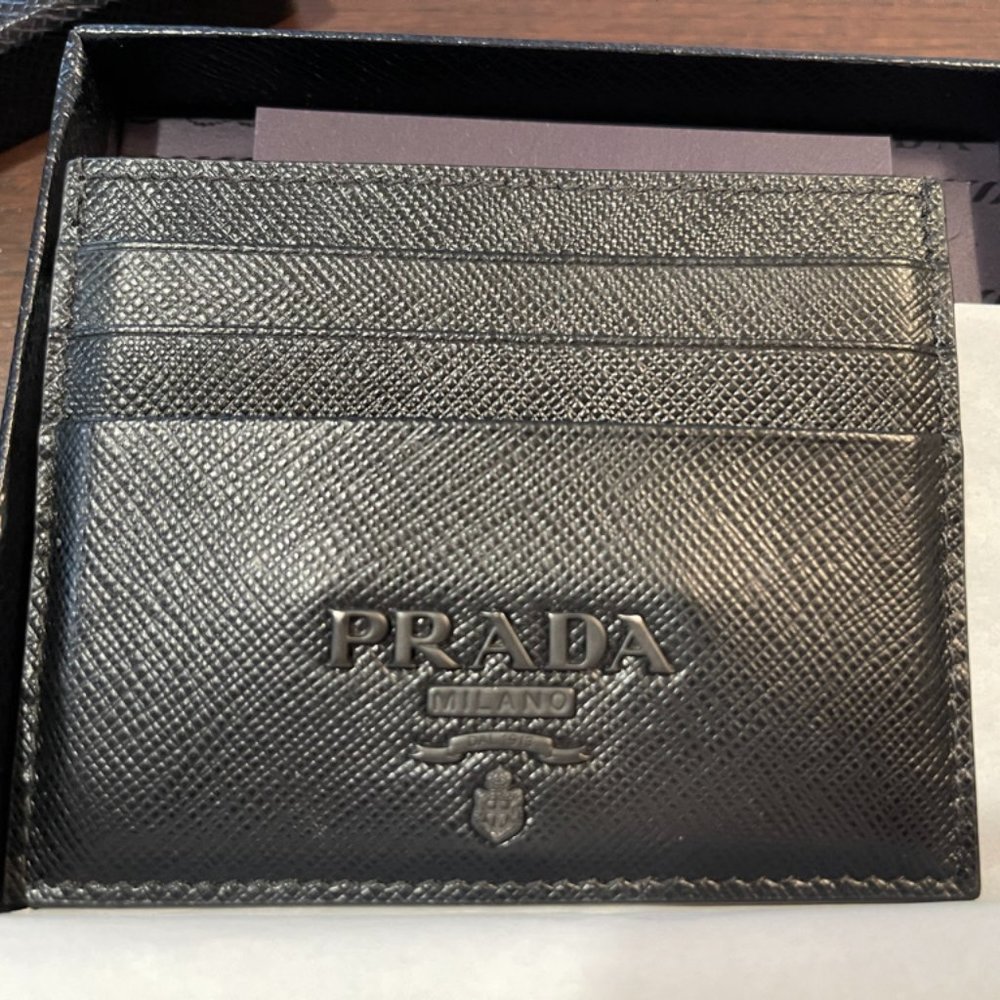 PRADA BLACK LEATHER CARD HOLDER  (SAFIANO SHINE NERO)